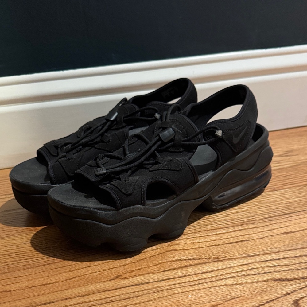 Nike Black Women's Sandals